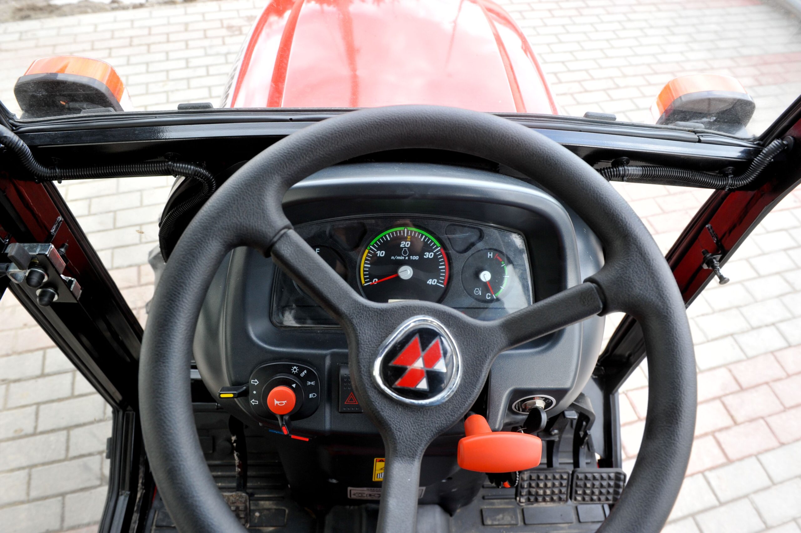 Massey FergusonMF6028 – Image 16