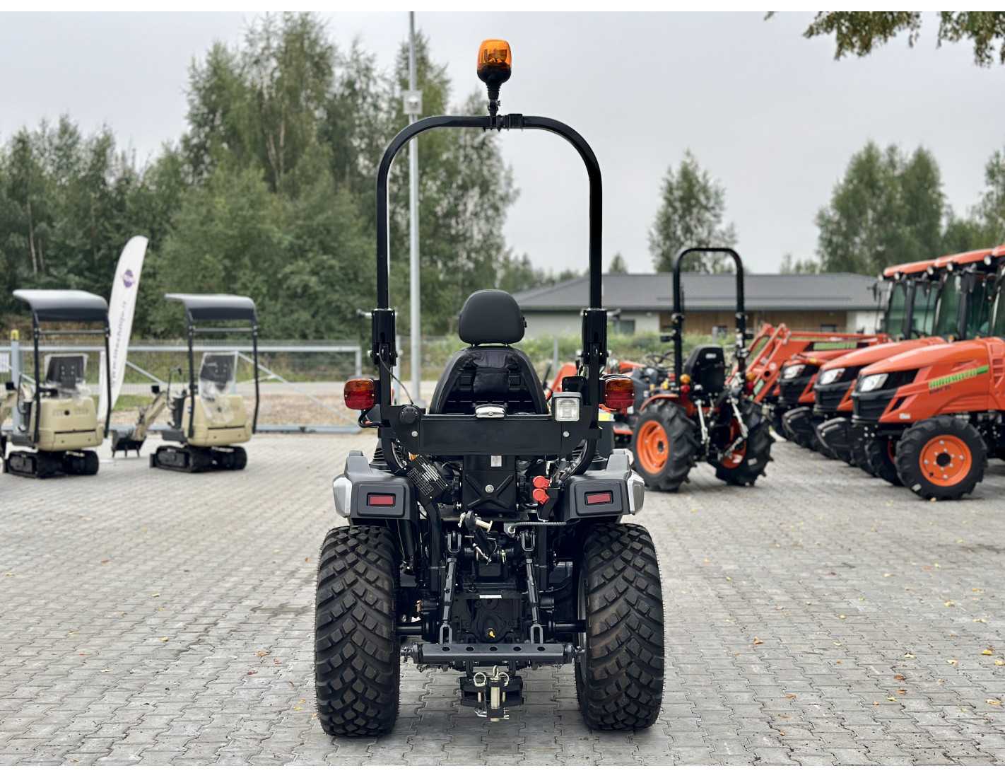 SOLIS S26 (9+9) avec chargeur frontal (édition limitée) – Image 11