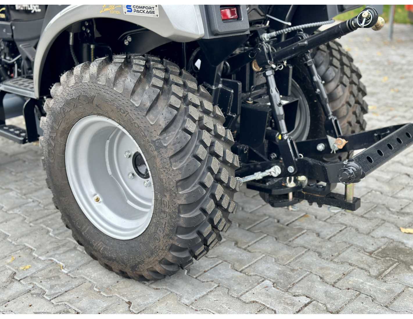 SOLIS S26 (9+9) avec chargeur frontal (édition limitée) – Image 16