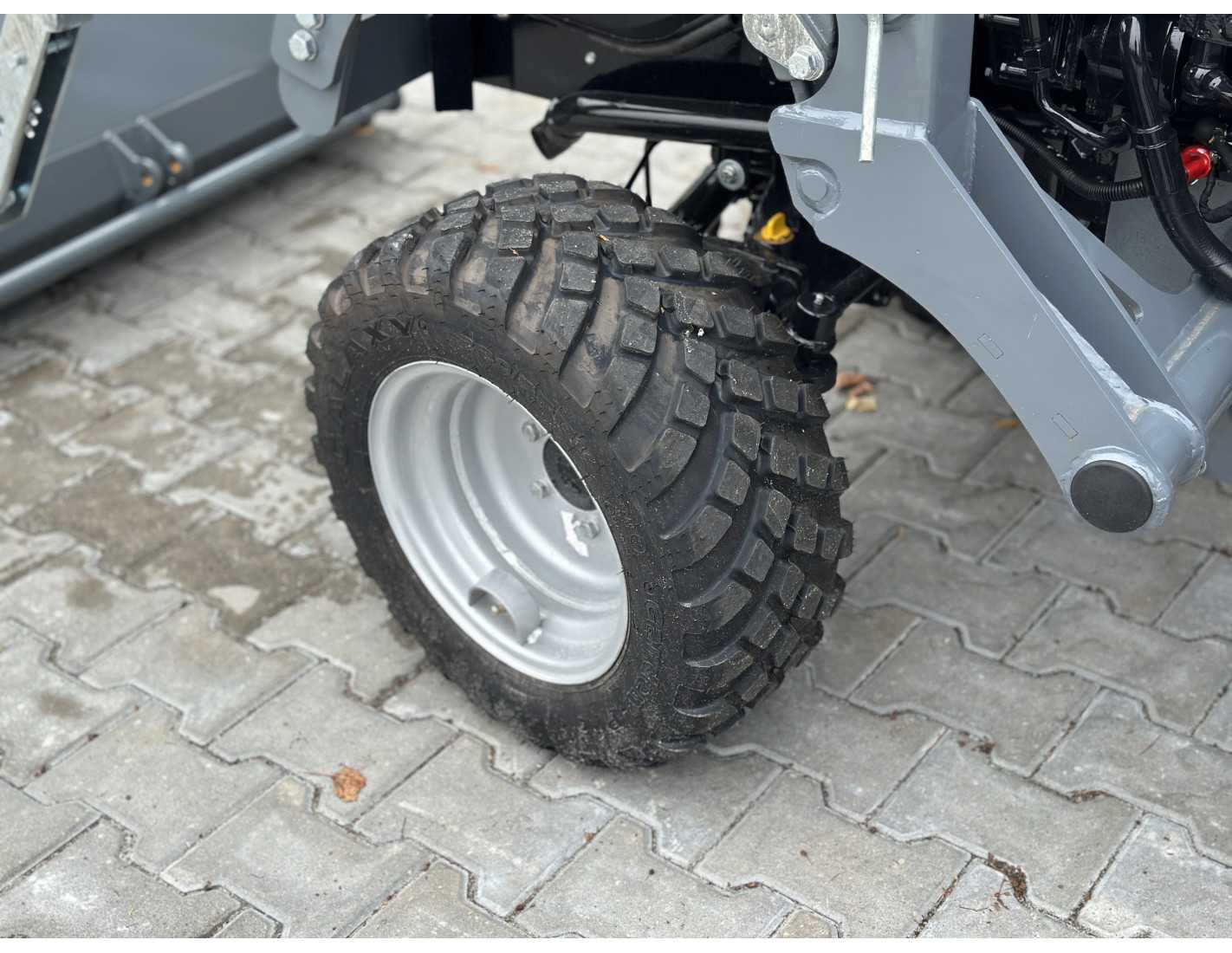 SOLIS S26 (9+9) avec chargeur frontal (édition limitée) – Image 17