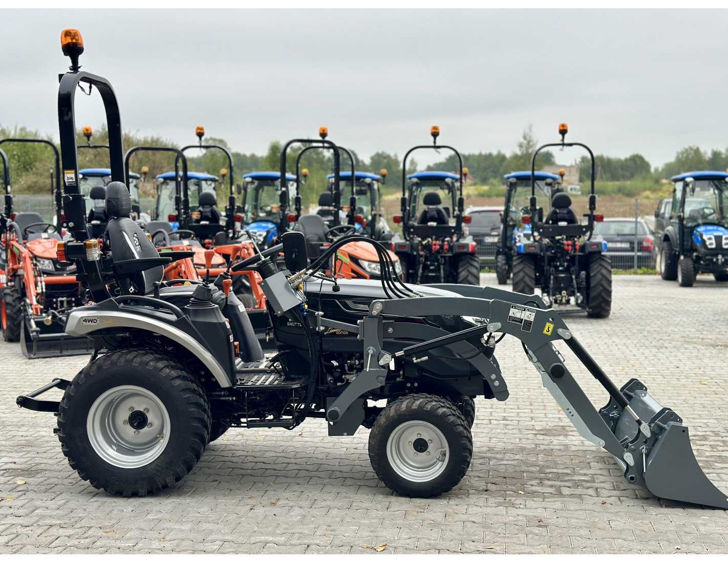 SOLIS S26 (9+9) avec chargeur frontal (édition limitée) – Image 9